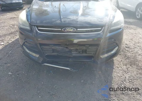 2014 Ford Escape Titanium z USA, uszkodzony, nr VIN 1FMCU0JX0EUB28229